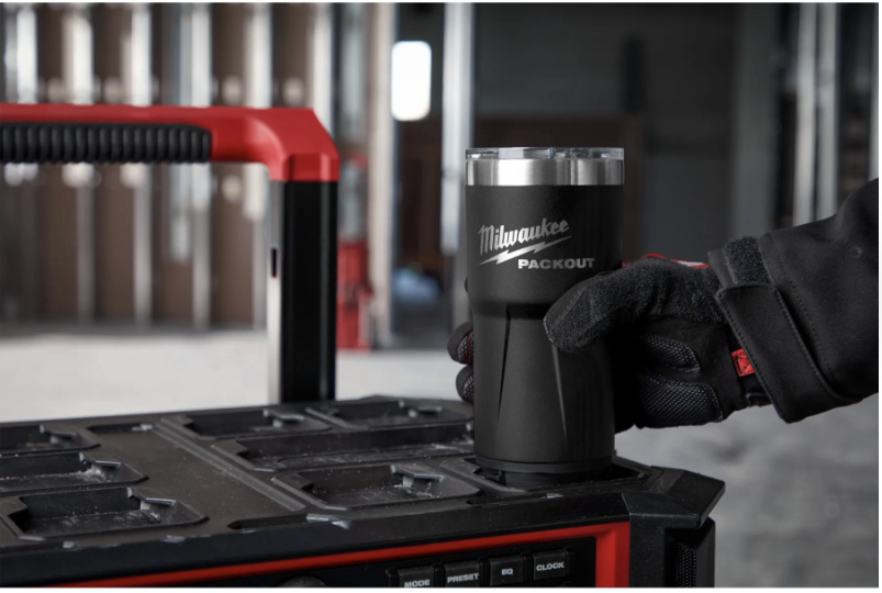 Milwaukee BLACK PACKOUT 20oz Tumbler 48-22-8392B