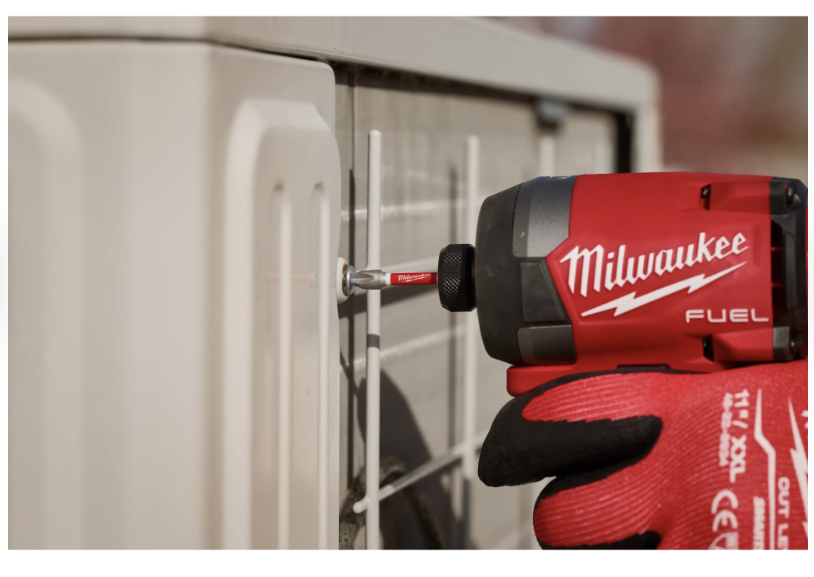 Milwaukee 75 PC SHOCKWAVE Impact Duty Drill, Drive & Fasten Set 48-32-4098