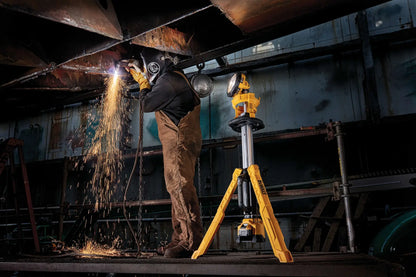 DeWalt 20V MAX CORDLESS TRIPOD LIGHT BARE