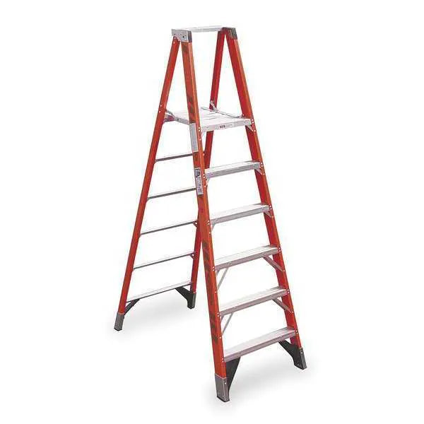 Werner 6 ft Type IAA Fiberglass Platform Stepladder (P7406)