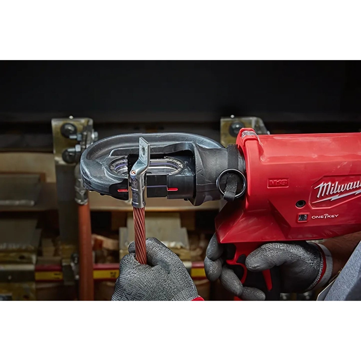 Milwaukee M18™ FORCE LOGIC™ 750 MCM Crimper Kit 2779-22