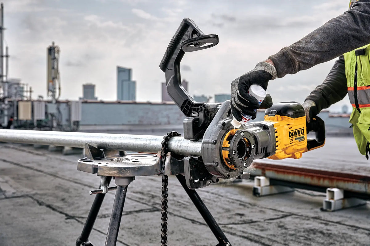 DeWalt 60V FLEXVOLT PIPE THREADER KIT