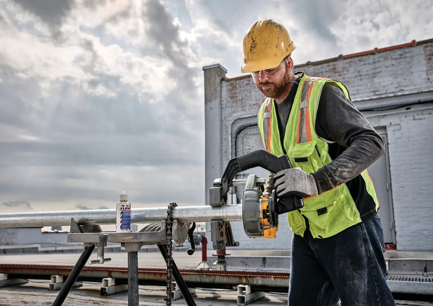 DeWalt 60V FLEXVOLT PIPE THREADER KIT