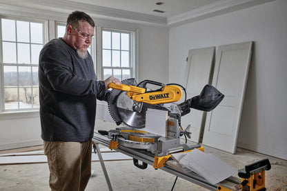 DeWalt 15AMP 12IN DB COMPOUND MITER SAW
