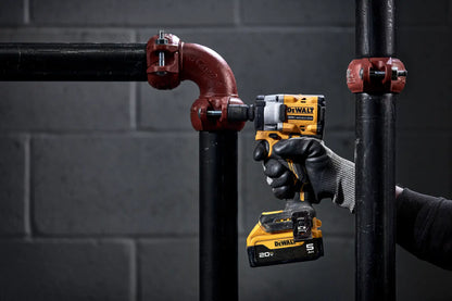 DeWalt ATOMIC 20V MAX* 1/2 IN. CORDLESS IMPACT WRENCH WITH HOG RING ANVIL KIT